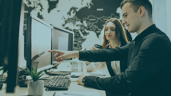 workers-it-company-working-computer